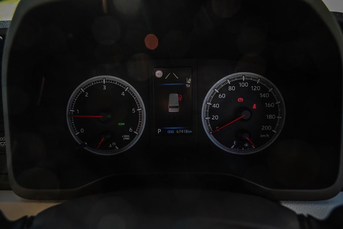 2022 Toyota Hiace Commuter GL GDH322R