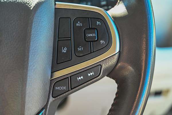 2022 Toyota Hiace Commuter GL GDH322R