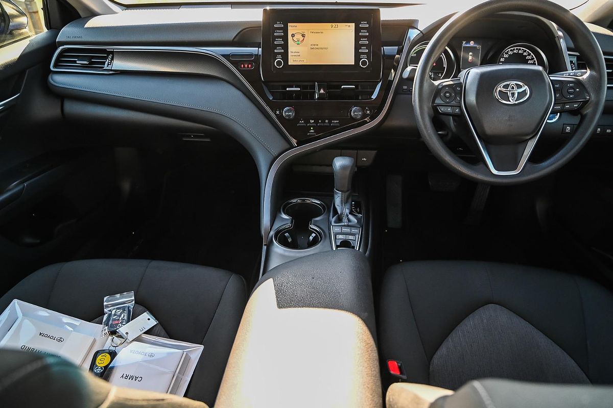 2024 Toyota Camry Ascent AXVH70R