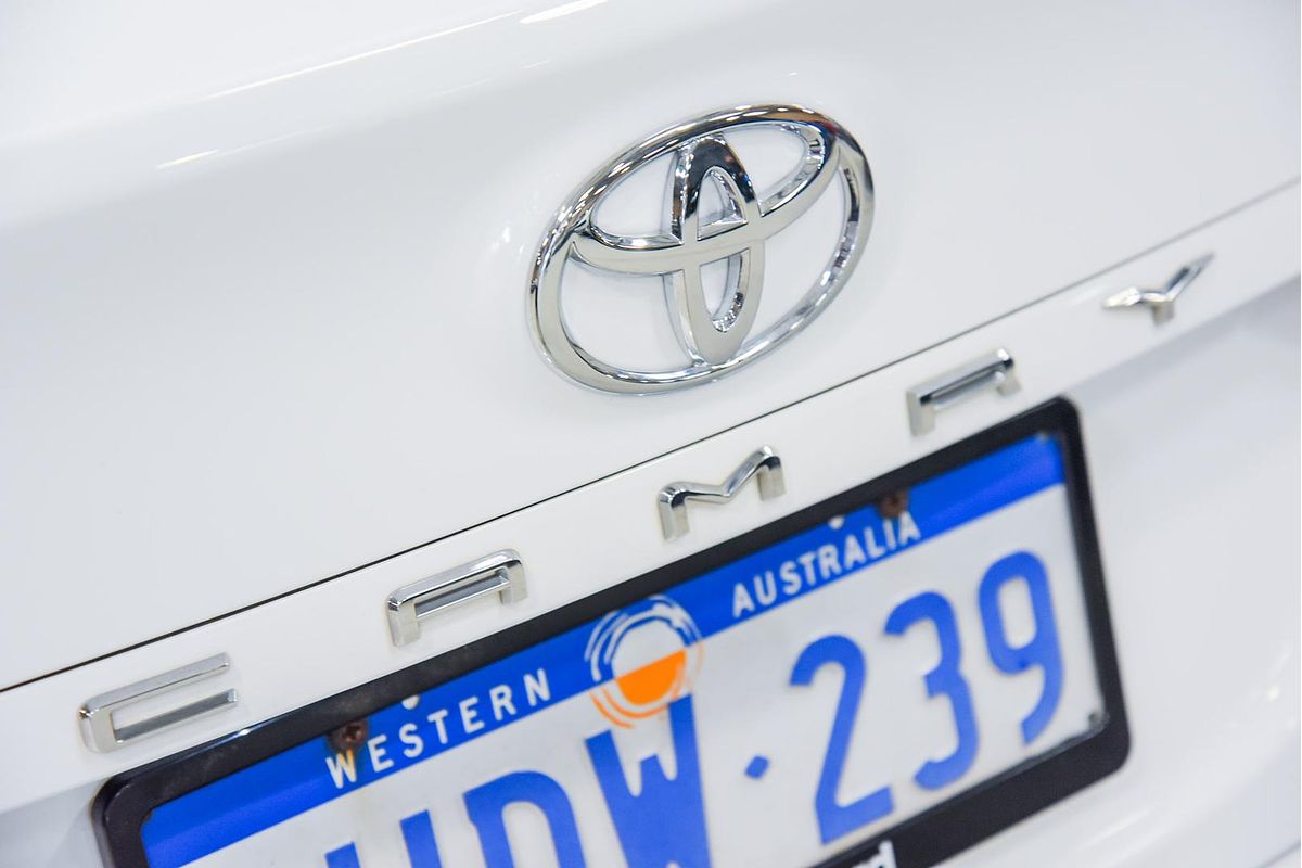 2019 Toyota Camry Ascent ASV70R