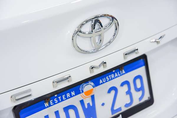 2019 Toyota Camry Ascent ASV70R