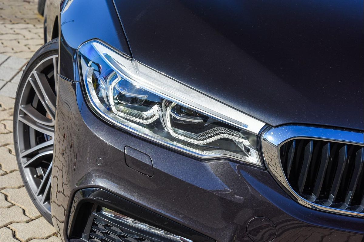 2017 BMW 5 Series 540i M Sport G30