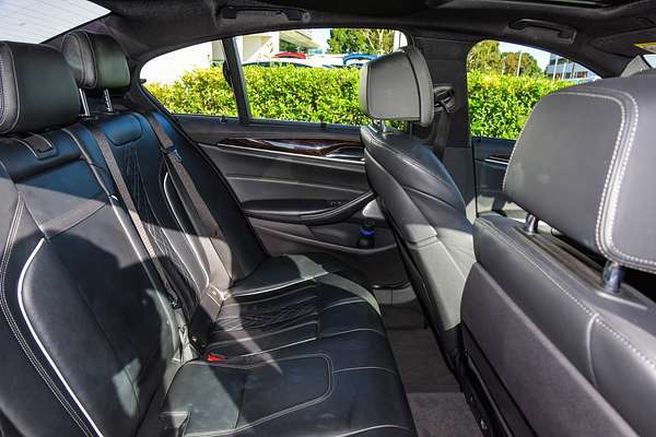 2017 BMW 5 Series 540i M Sport G30