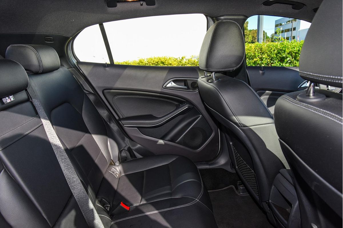 2019 Mercedes-Benz GLA-Class GLA180 X156