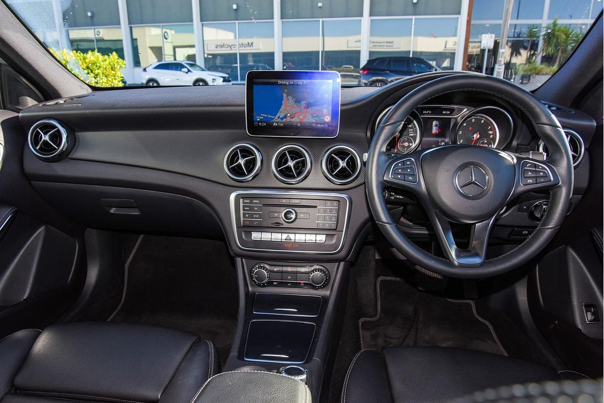 2019 Mercedes-Benz GLA-Class GLA180 X156