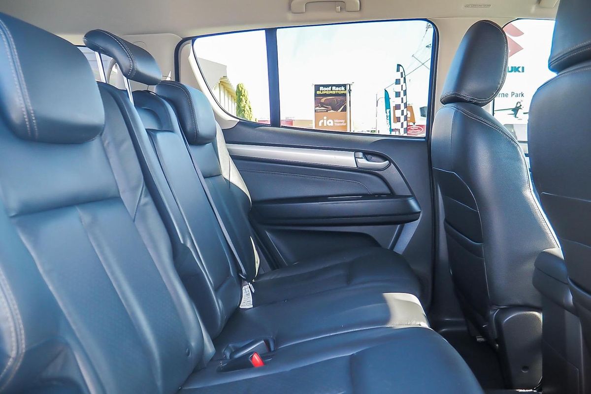 2015 Isuzu MU-X LS-T