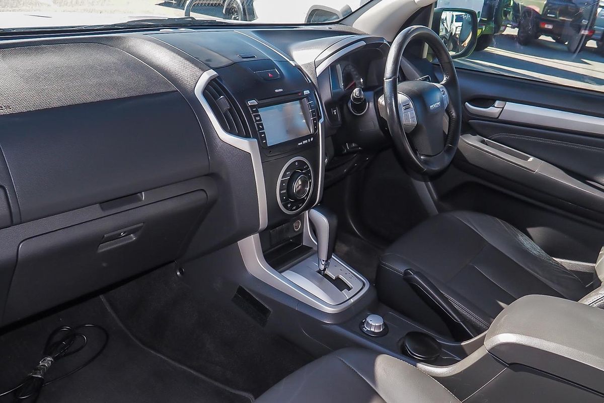 2015 Isuzu MU-X LS-T