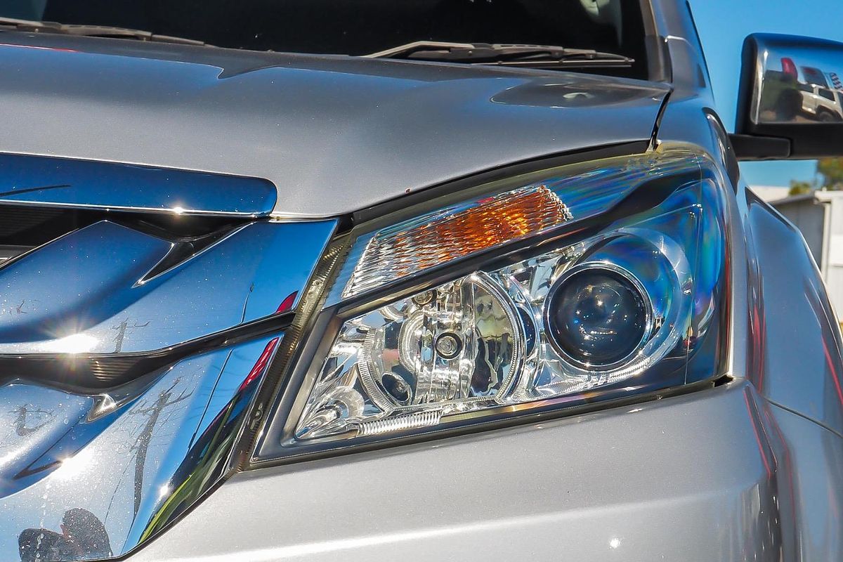 2015 Isuzu MU-X LS-T