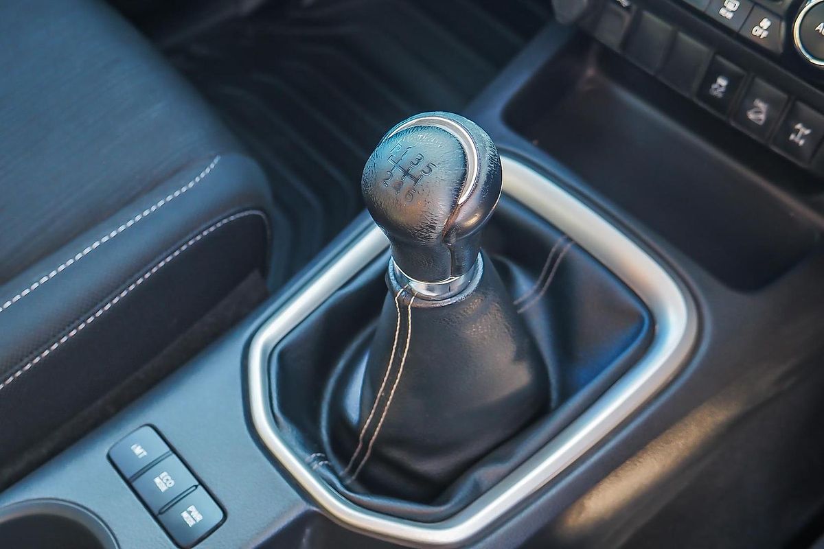 2020 Toyota Hilux SR5 GUN126R 4X4