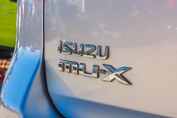 2015 Isuzu MU-X LS-T