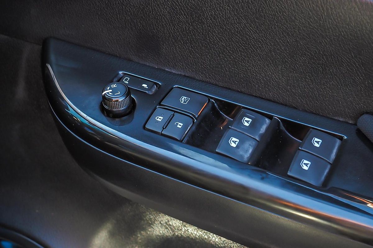 2020 Toyota Hilux SR5 GUN126R 4X4