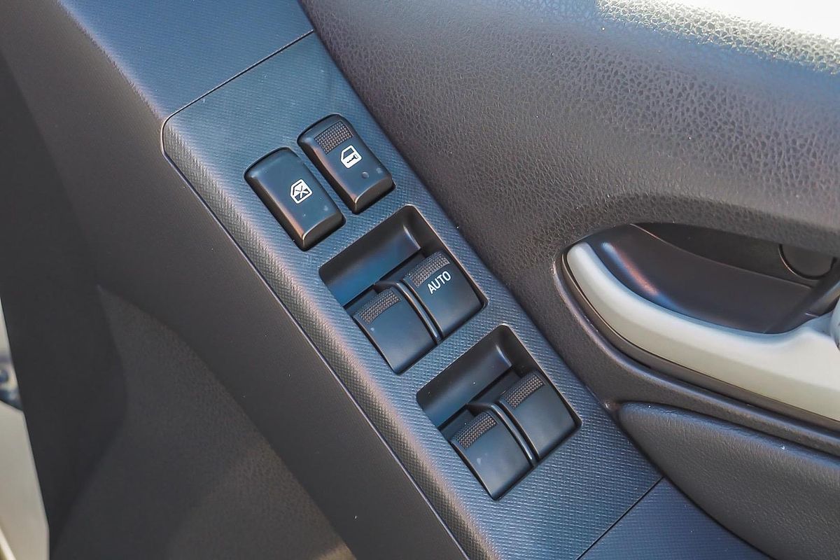 2015 Isuzu MU-X LS-T