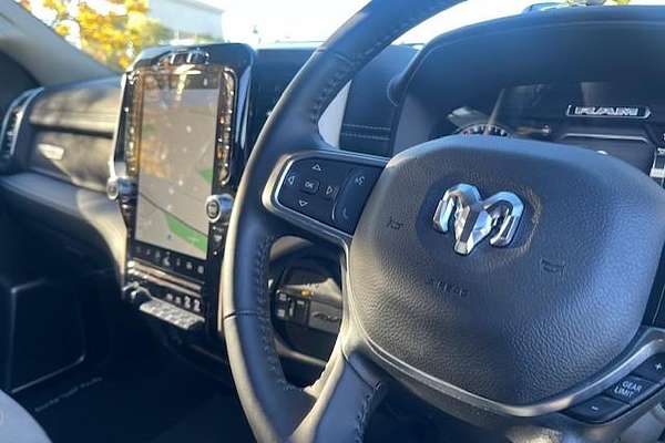 2024 RAM 2500 Laramie Rambox DJ 4X4
