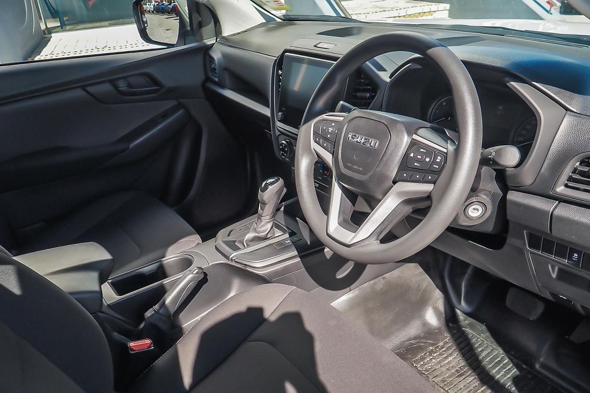 2024 Isuzu D-MAX SX 4X4