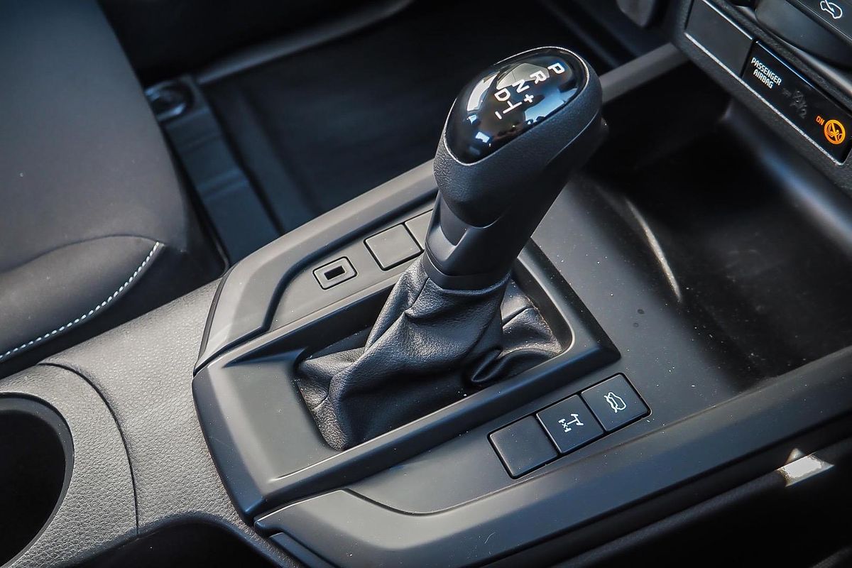 2024 Isuzu D-MAX SX 4X4