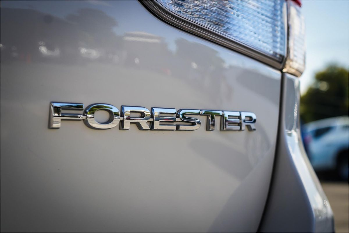 2020 Subaru Forester 2.5i S5