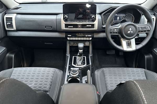 2024 Mitsubishi Triton GLS MV 4X4