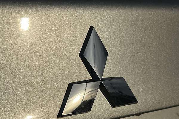 2024 Mitsubishi ASX ES XD