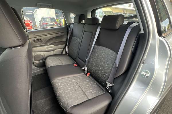 2024 Mitsubishi ASX ES XD