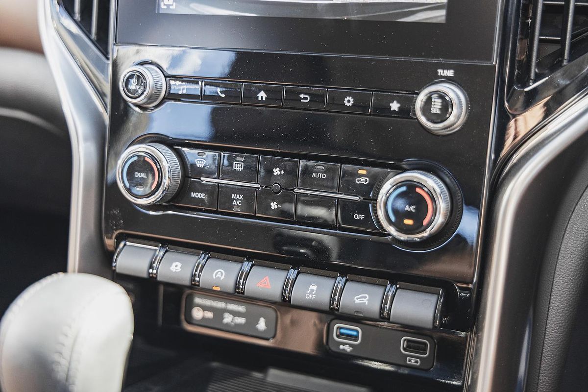 2024 Mahindra Scorpio Z8L