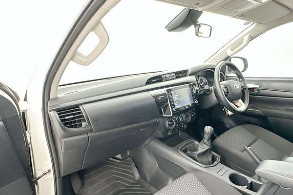 2024 Toyota Hilux Workmate GUN125R 4X4
