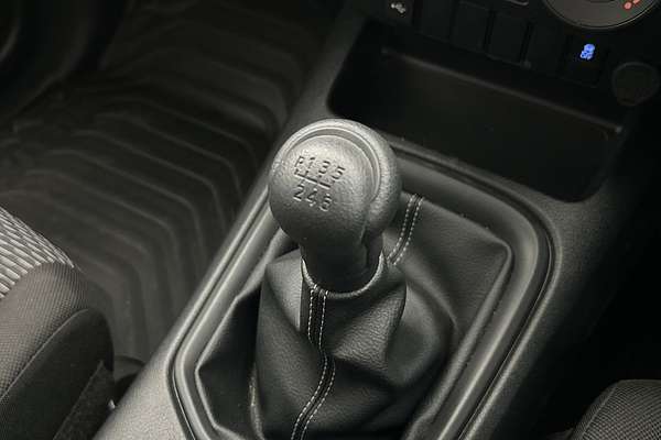 2024 Toyota Hilux Workmate GUN125R 4X4