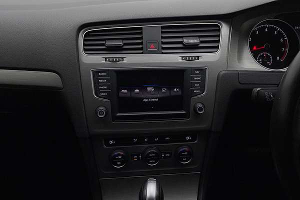 2016 Volkswagen Golf 92TSI Comfortline 7