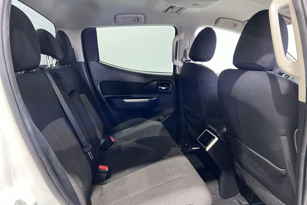 2019 Mitsubishi Triton GLS MR 4X4