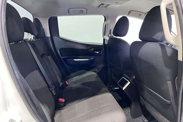 2019 Mitsubishi Triton GLS MR 4X4