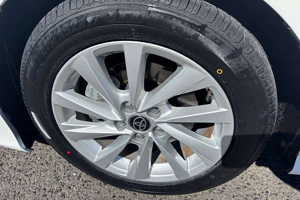 2022 Toyota Camry Ascent AXVA70R