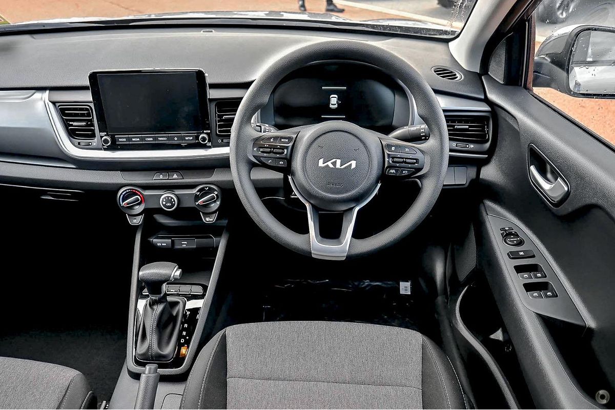 2025 Kia Stonic S YB