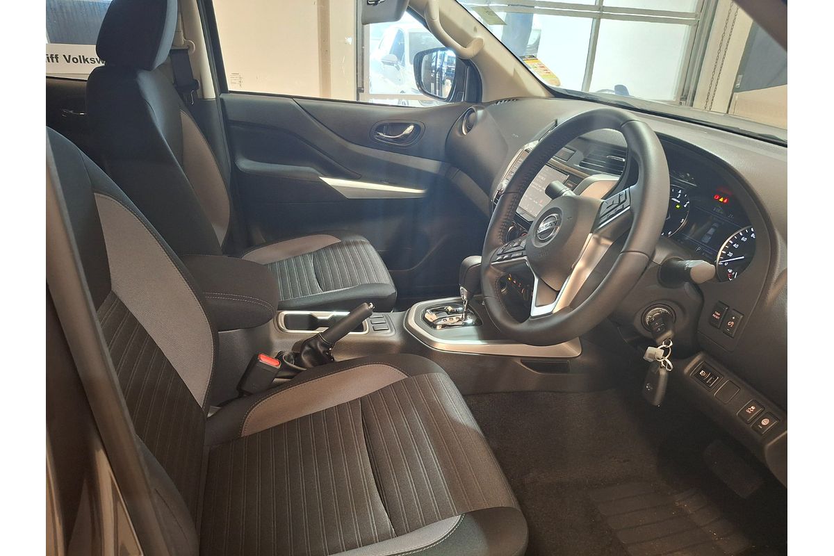 2024 Nissan Navara ST D23 4X4
