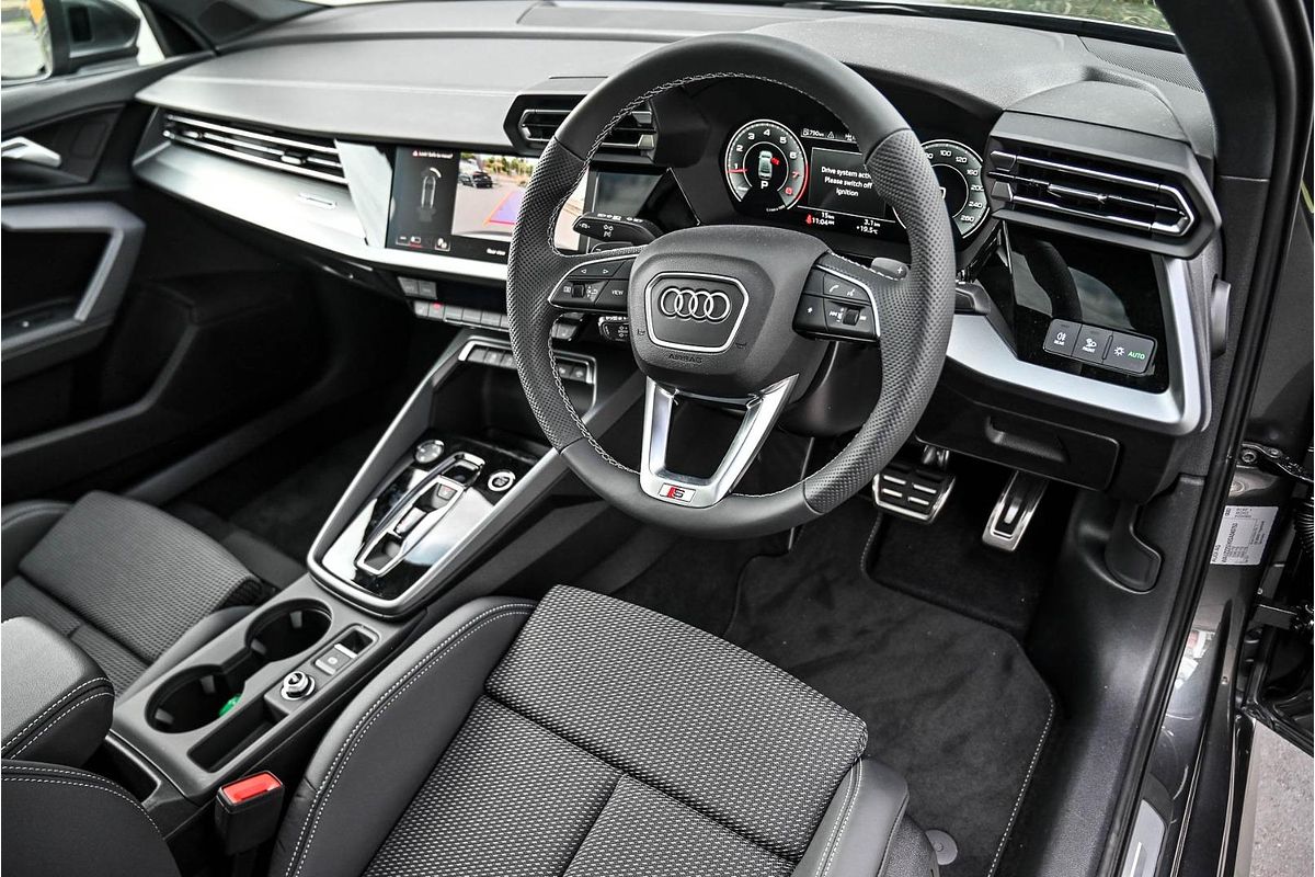 2025 Audi A3 35 TFSI S line GY