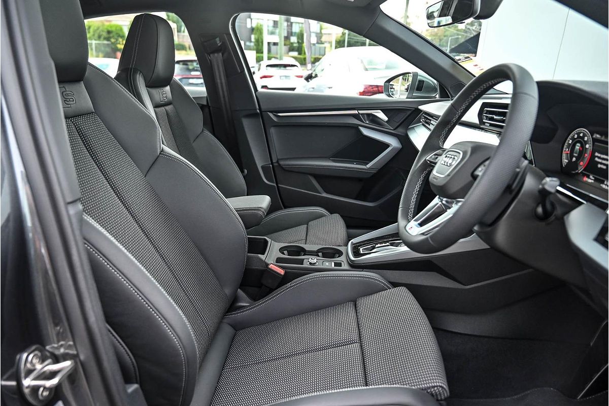 2025 Audi A3 35 TFSI S line GY
