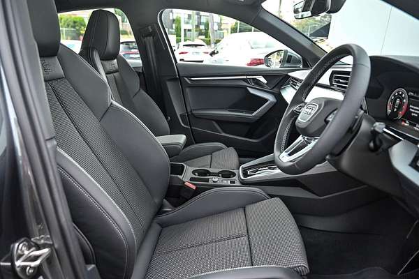2025 Audi A3 35 TFSI S line GY