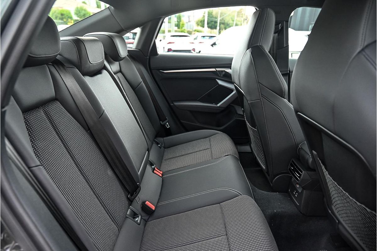 2025 Audi A3 35 TFSI S line GY