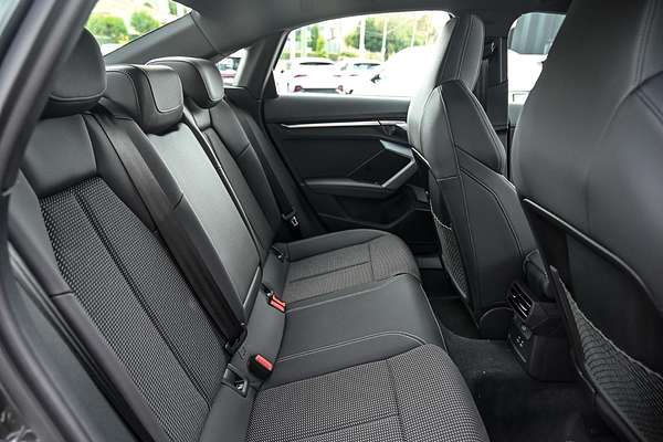 2025 Audi A3 35 TFSI S line GY