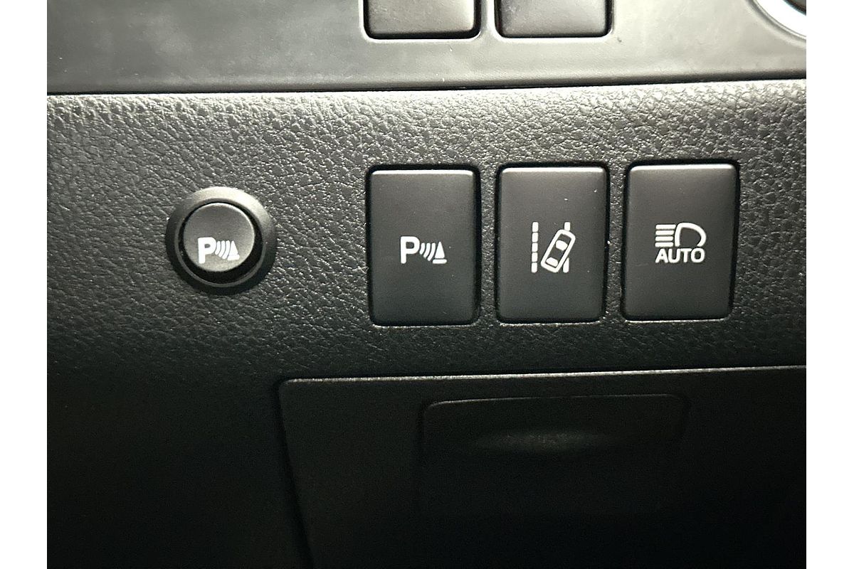 2015 Toyota Kluger Grande GSU55R