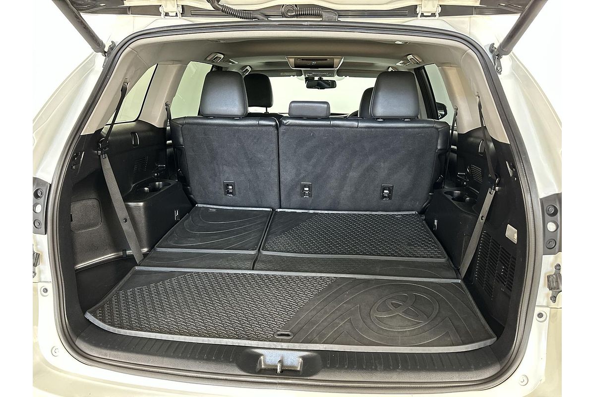 2015 Toyota Kluger Grande GSU55R