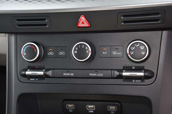 2022 Kia Carnival S KA4