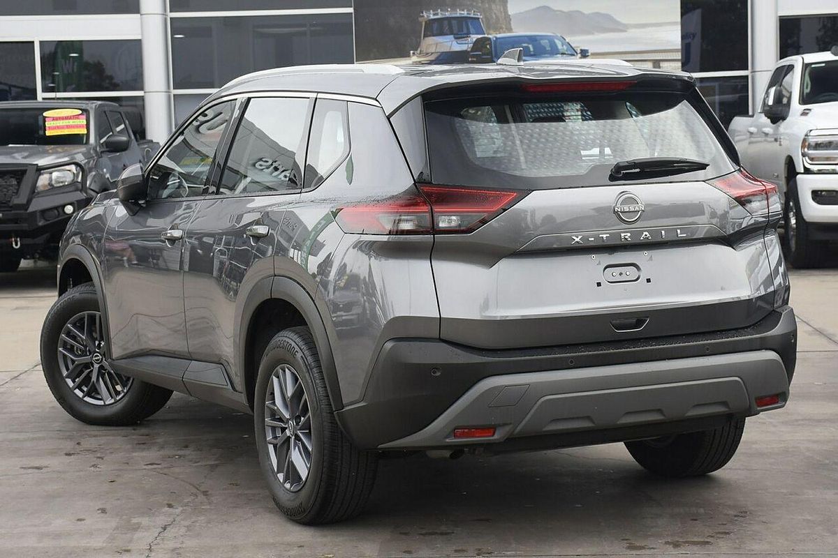 2024 Nissan X-TRAIL ST T33