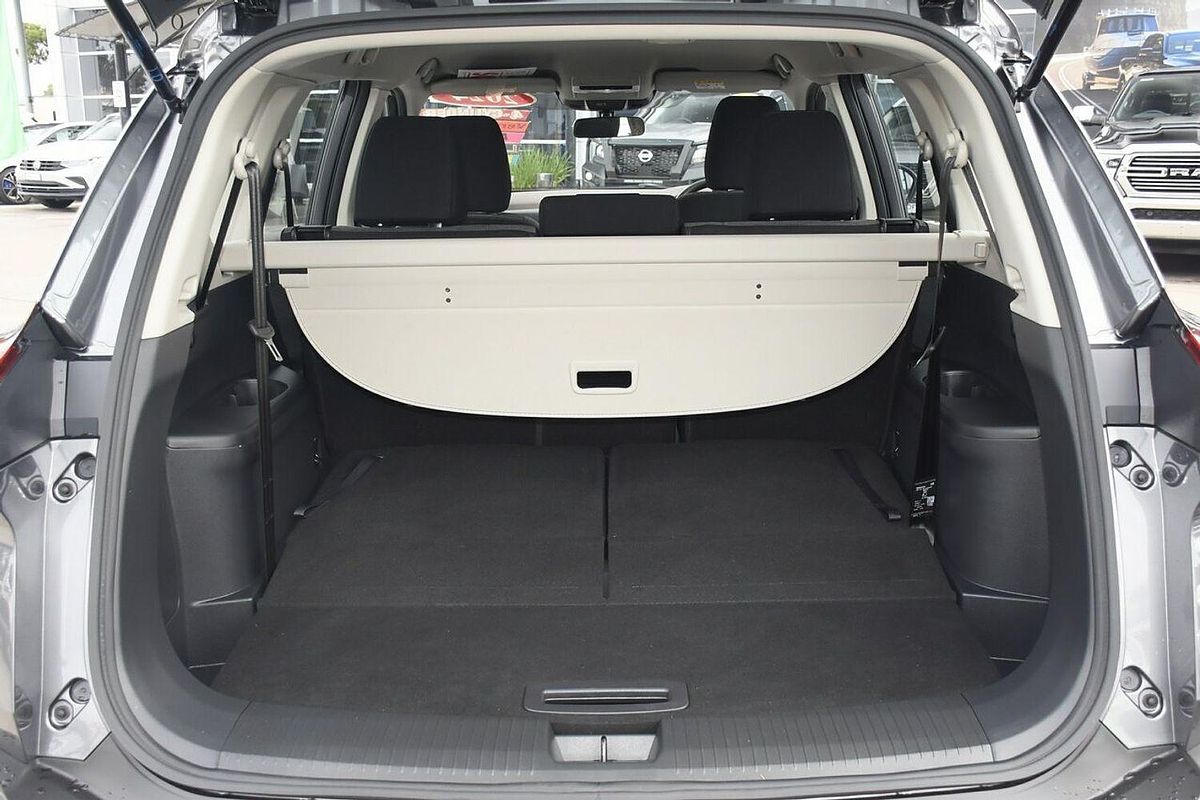 2024 Nissan X-TRAIL ST T33