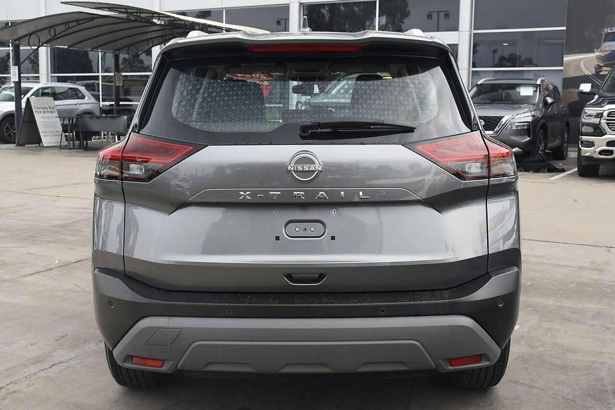 2024 Nissan X-TRAIL ST T33