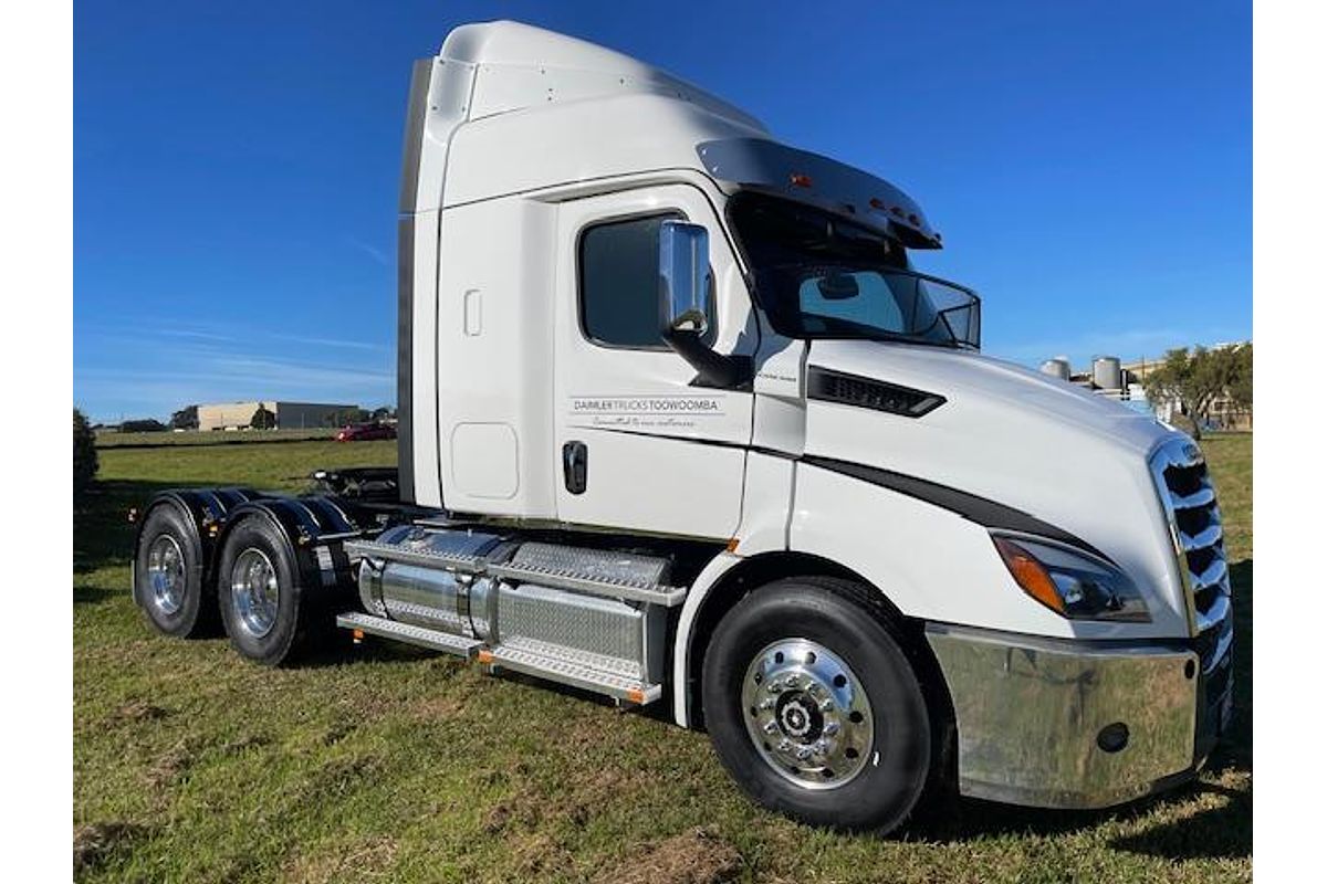 2023 Freightliner Cascadia 116