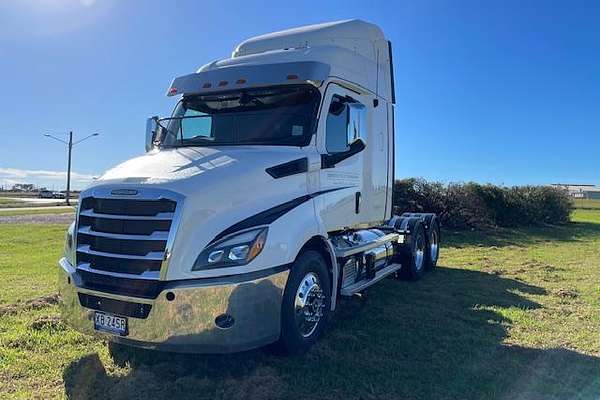 2023 Freightliner Cascadia 116