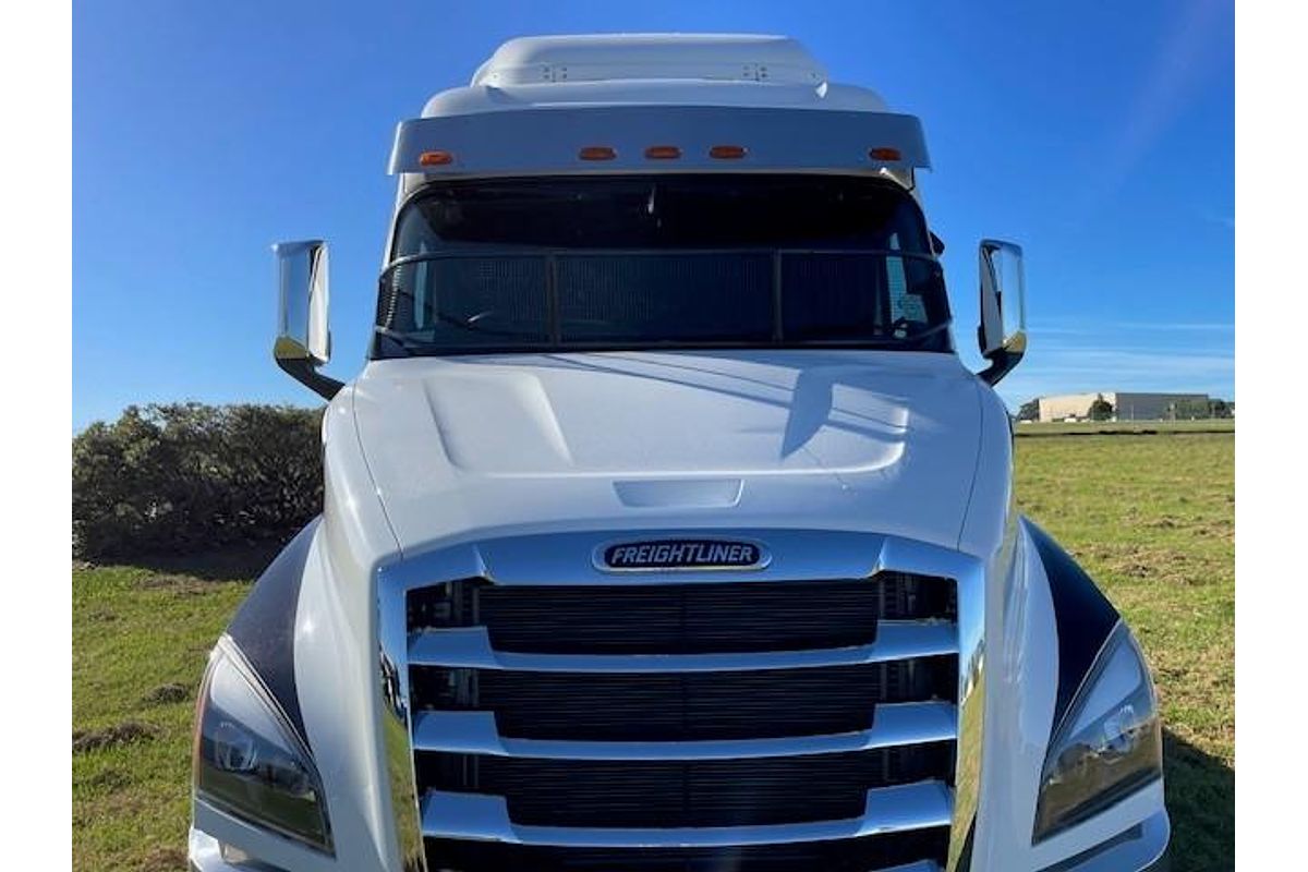 2023 Freightliner Cascadia 116