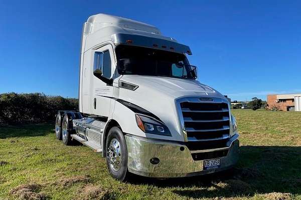 2023 Freightliner Cascadia 116