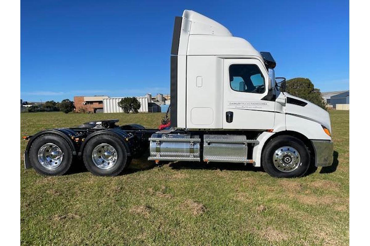 2023 Freightliner Cascadia 116