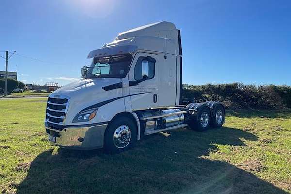 2023 Freightliner Cascadia 116
