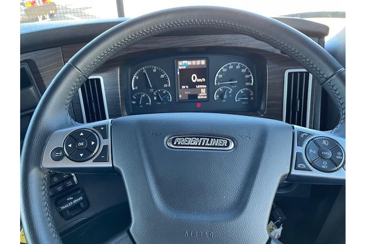2023 Freightliner Cascadia 116